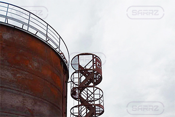 Vertical tank for bitumen storage